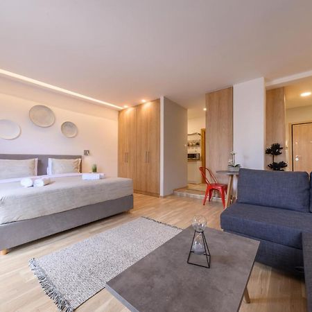 Magnolia City Suite Patras Bagian luar foto