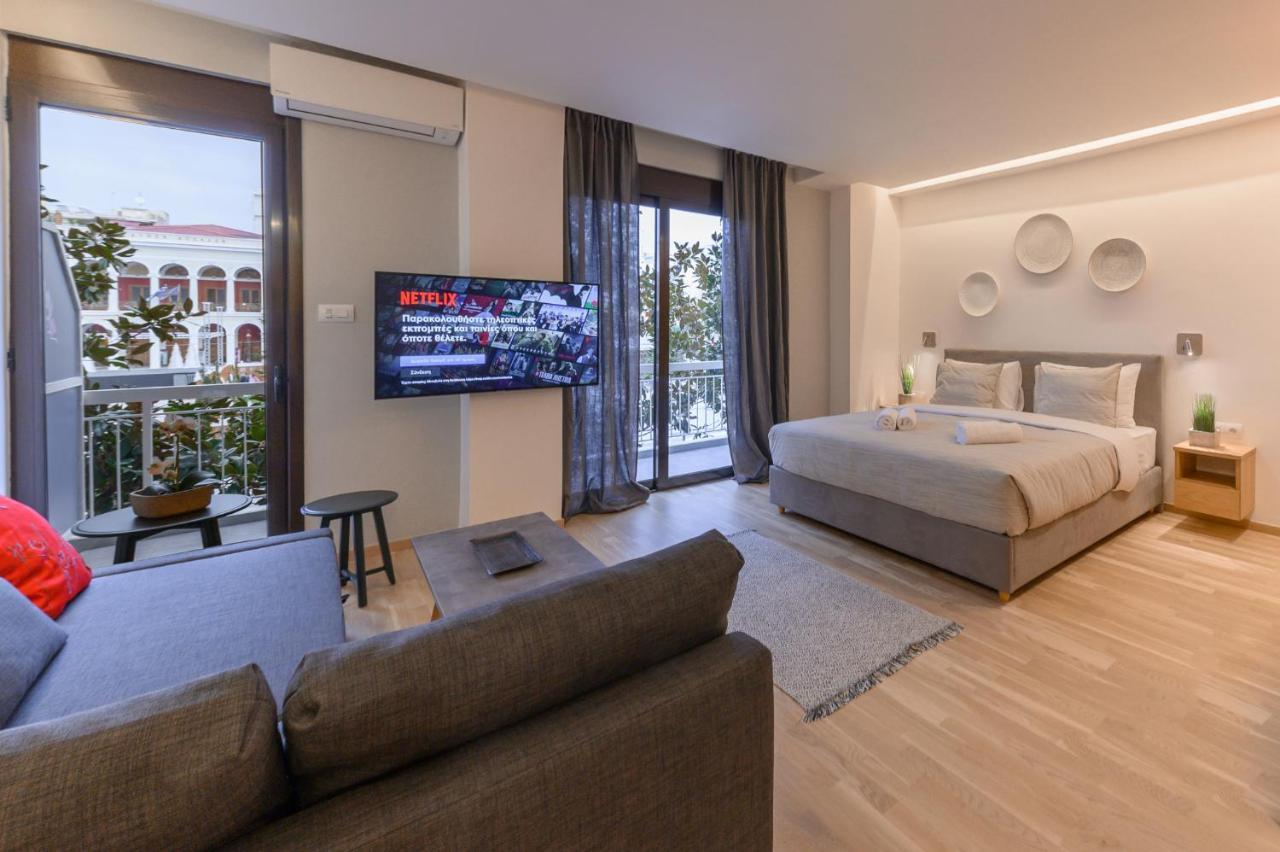 Magnolia City Suite Patras Bagian luar foto