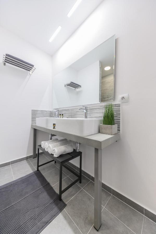 Magnolia City Suite Patras Bagian luar foto
