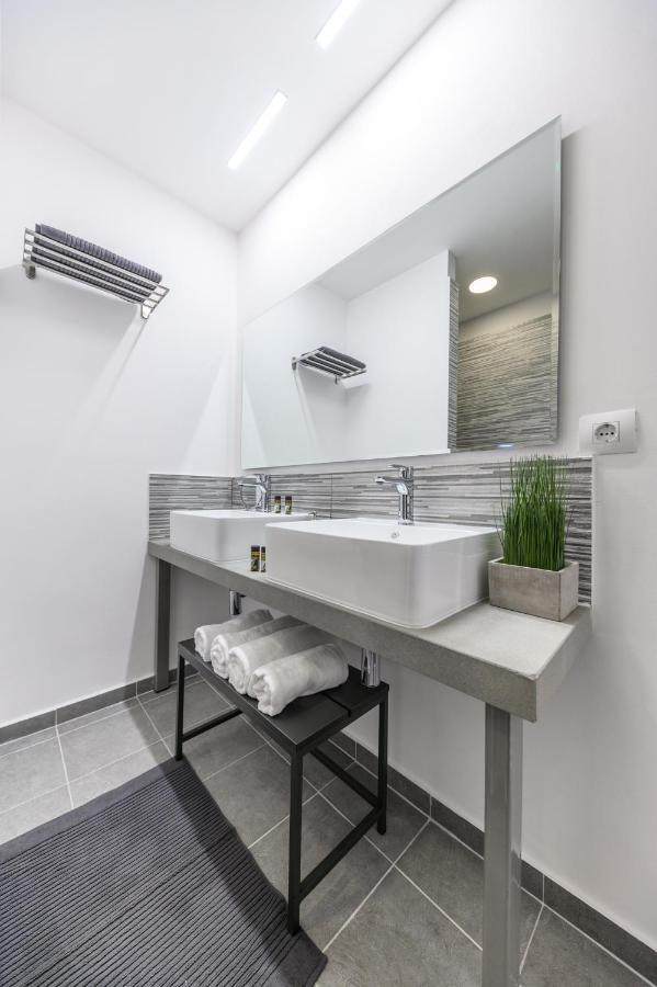 Magnolia City Suite Patras Bagian luar foto