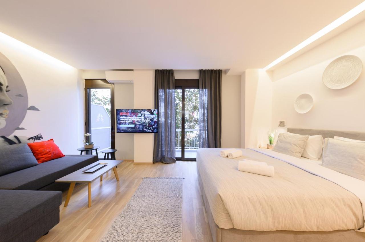 Magnolia City Suite Patras Bagian luar foto