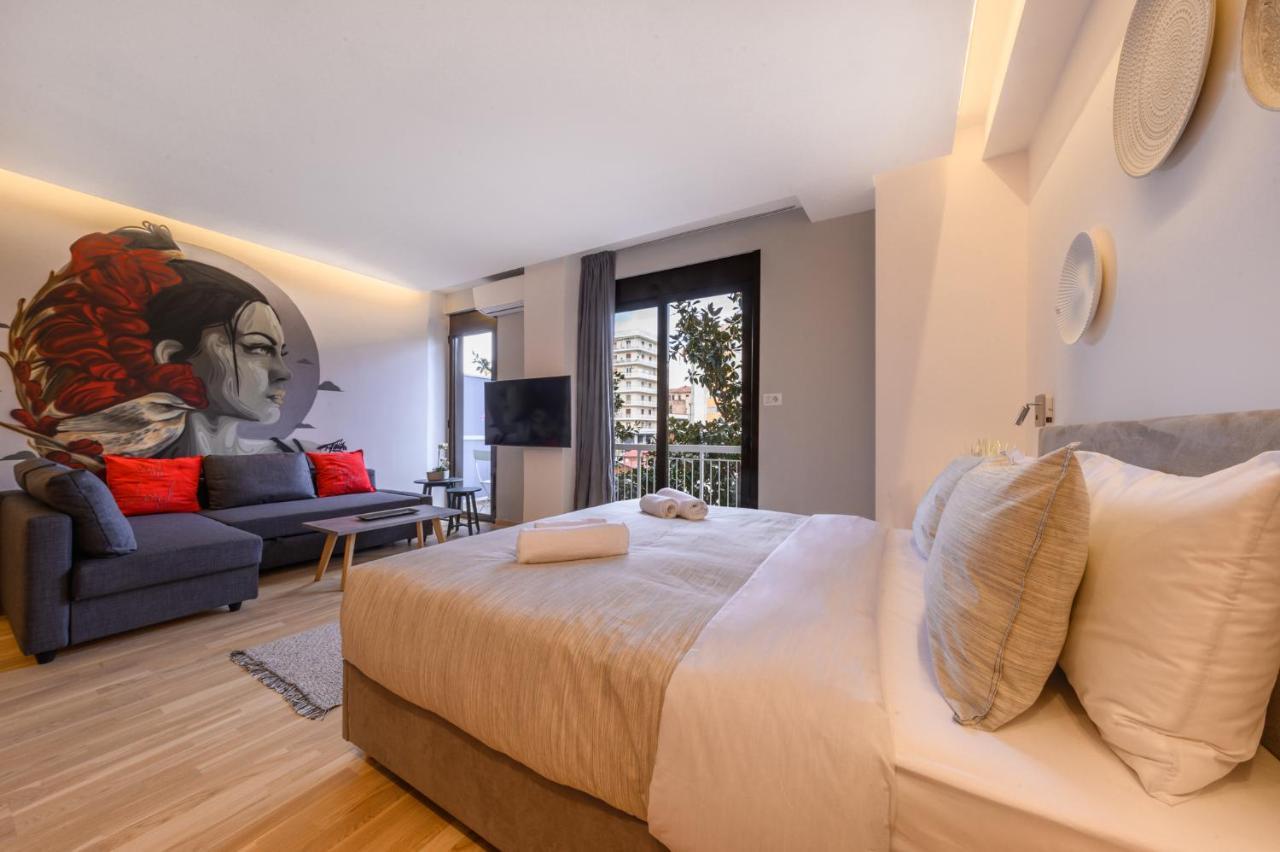 Magnolia City Suite Patras Bagian luar foto