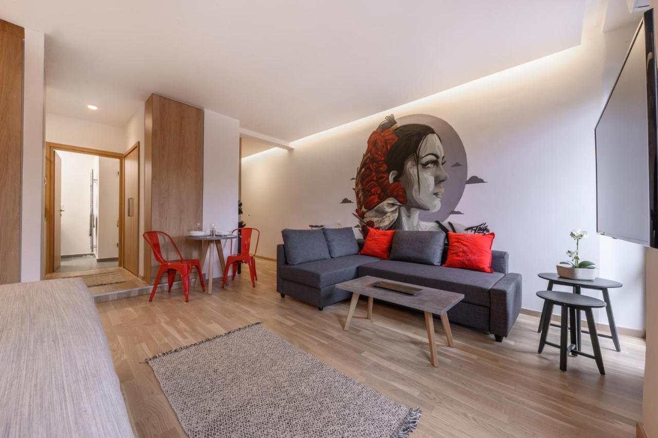 Magnolia City Suite Patras Bagian luar foto