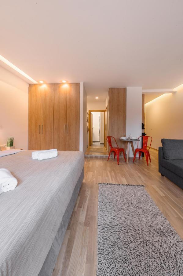 Magnolia City Suite Patras Bagian luar foto