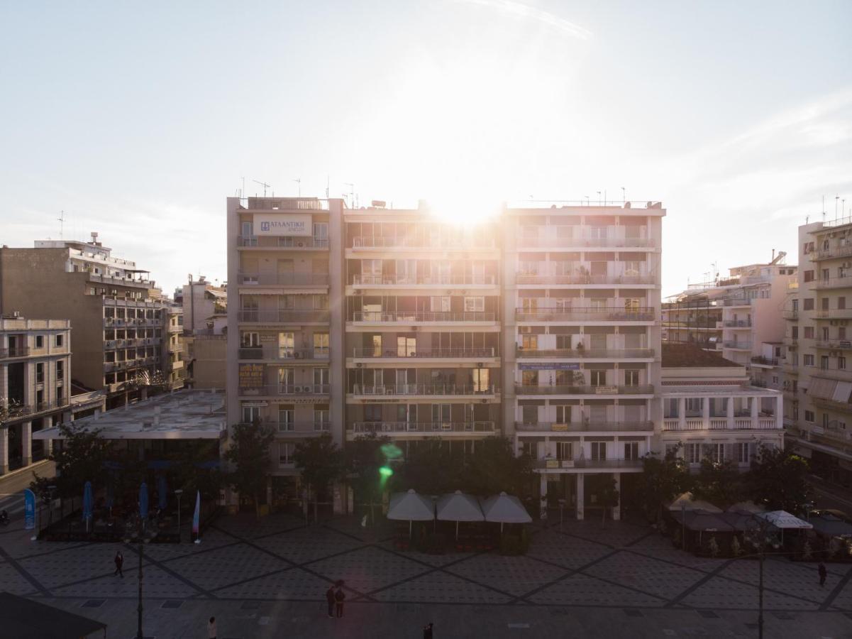 Magnolia City Suite Patras Bagian luar foto